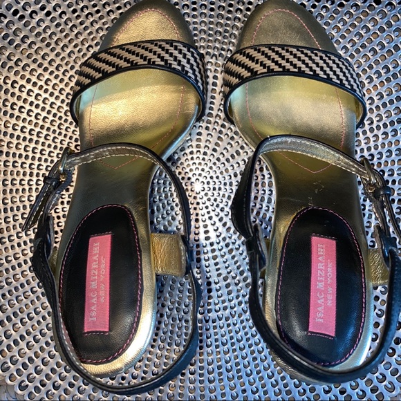 Isaac Mizrahi Strappy Stiletto Cocktail Heels Black & Gold 9 - Picture 4 of 8
